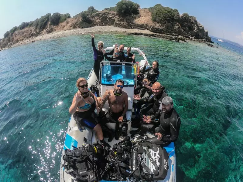 boatdive1 athoscuba halkidiki