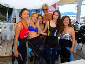 girls diving girls diving