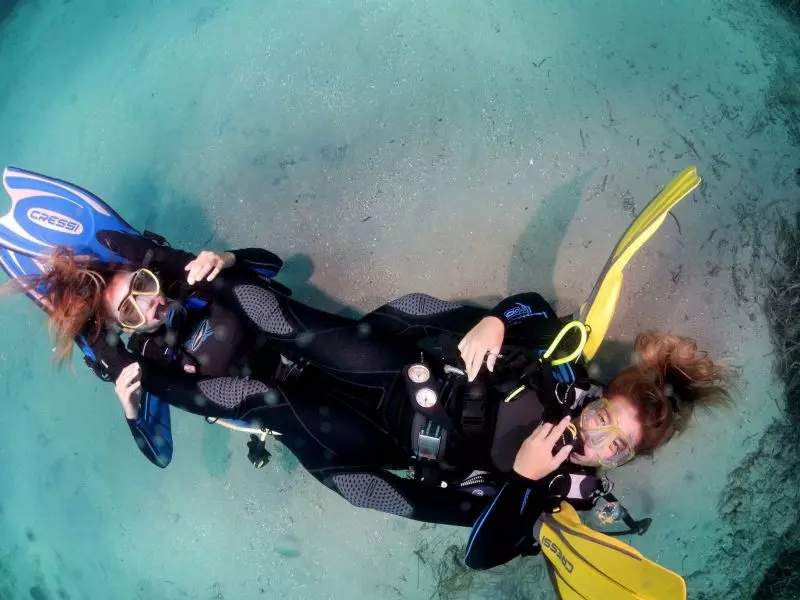happy divers1